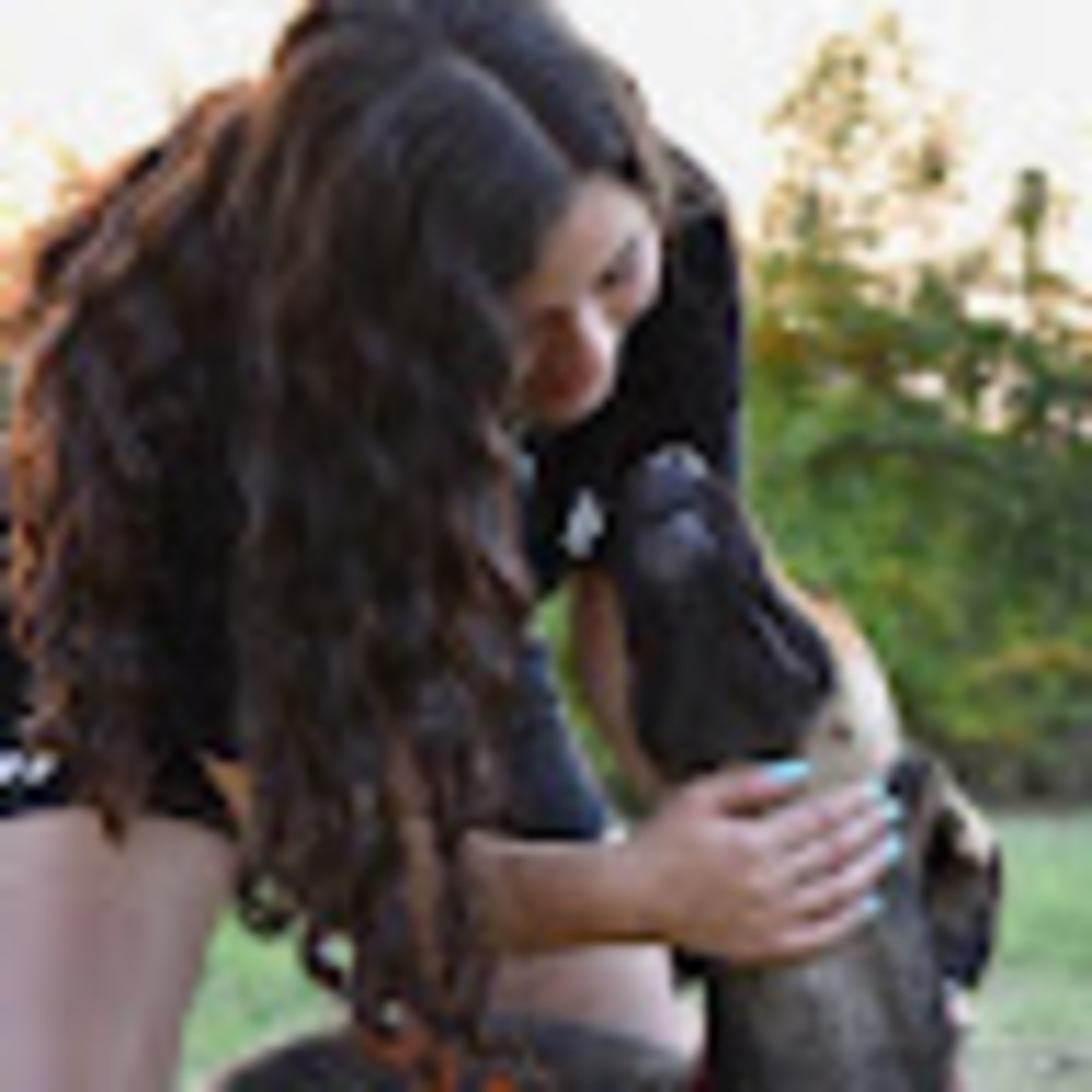 Meet your Posher, Antonia